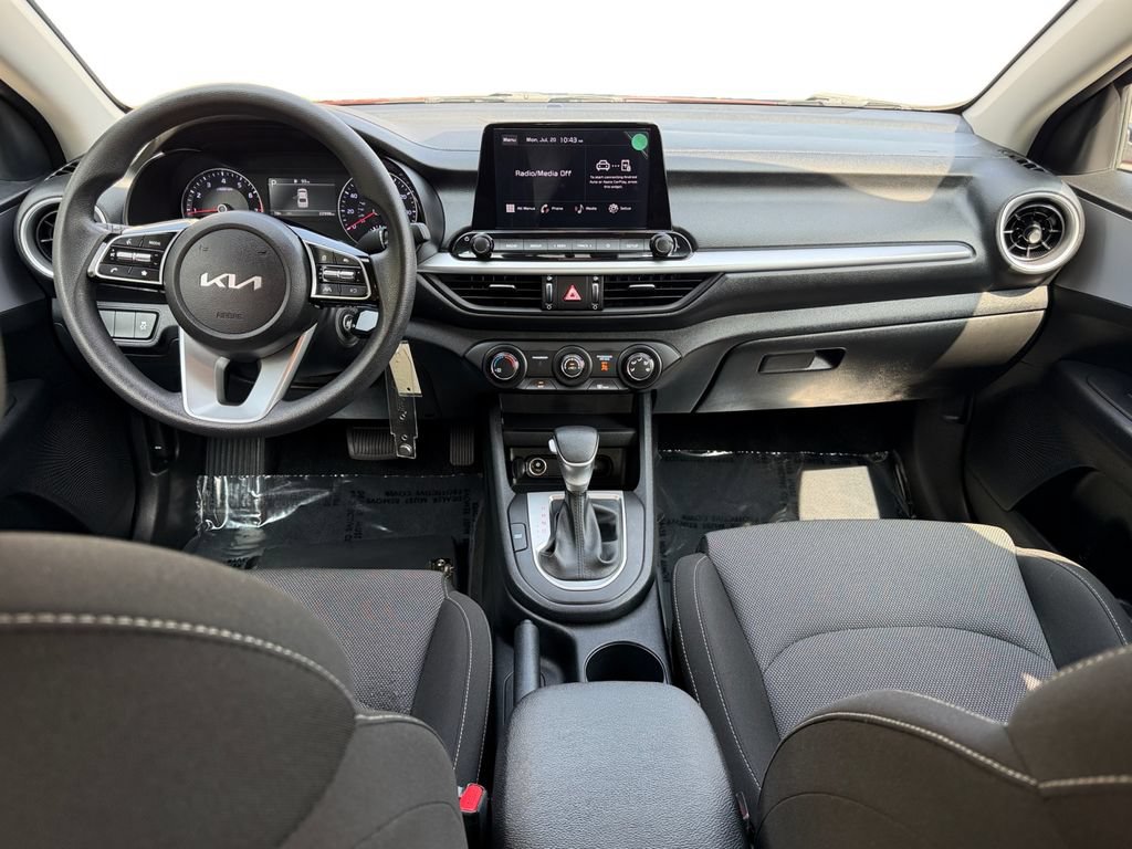 Certified 2024 Kia Forte LXS FWD image 14