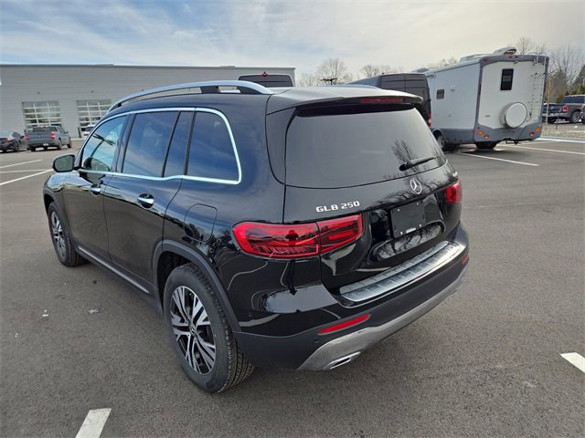 New 2026 Mercedes-Benz GLB 250 4MATIC image 5