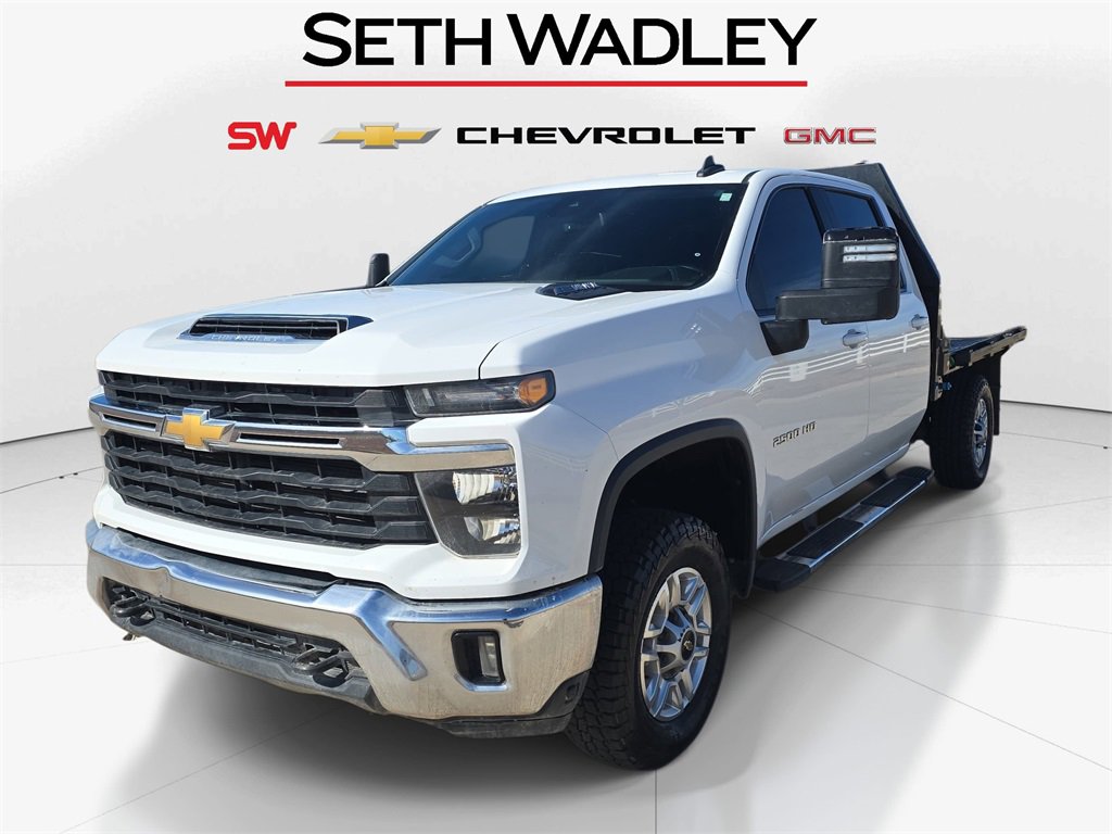 Used 2024 Chevrolet Silverado 2500 LT w/ Convenience Package image 3