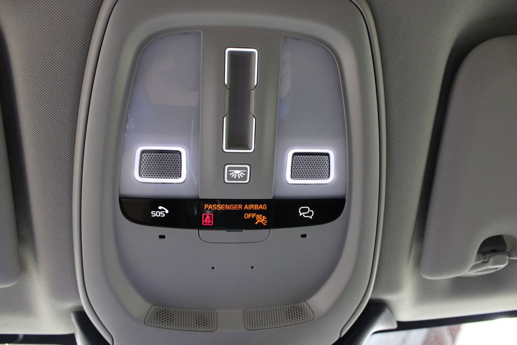 Used 2023 Volvo XC60 B5 Ultimate image 29