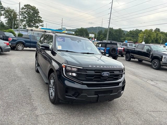 Used 2025 Ford Expedition Active AWD/4WD video 2
