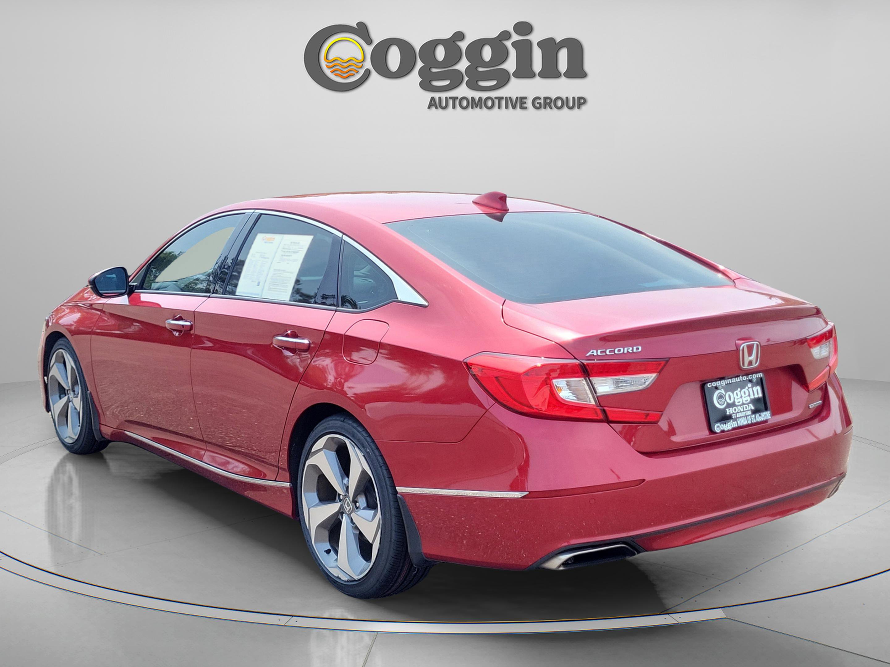 Used 2018 Honda Accord Touring image 3