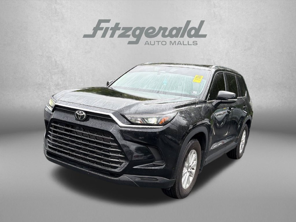 Used 2024 Toyota Grand Highlander AWD image 3