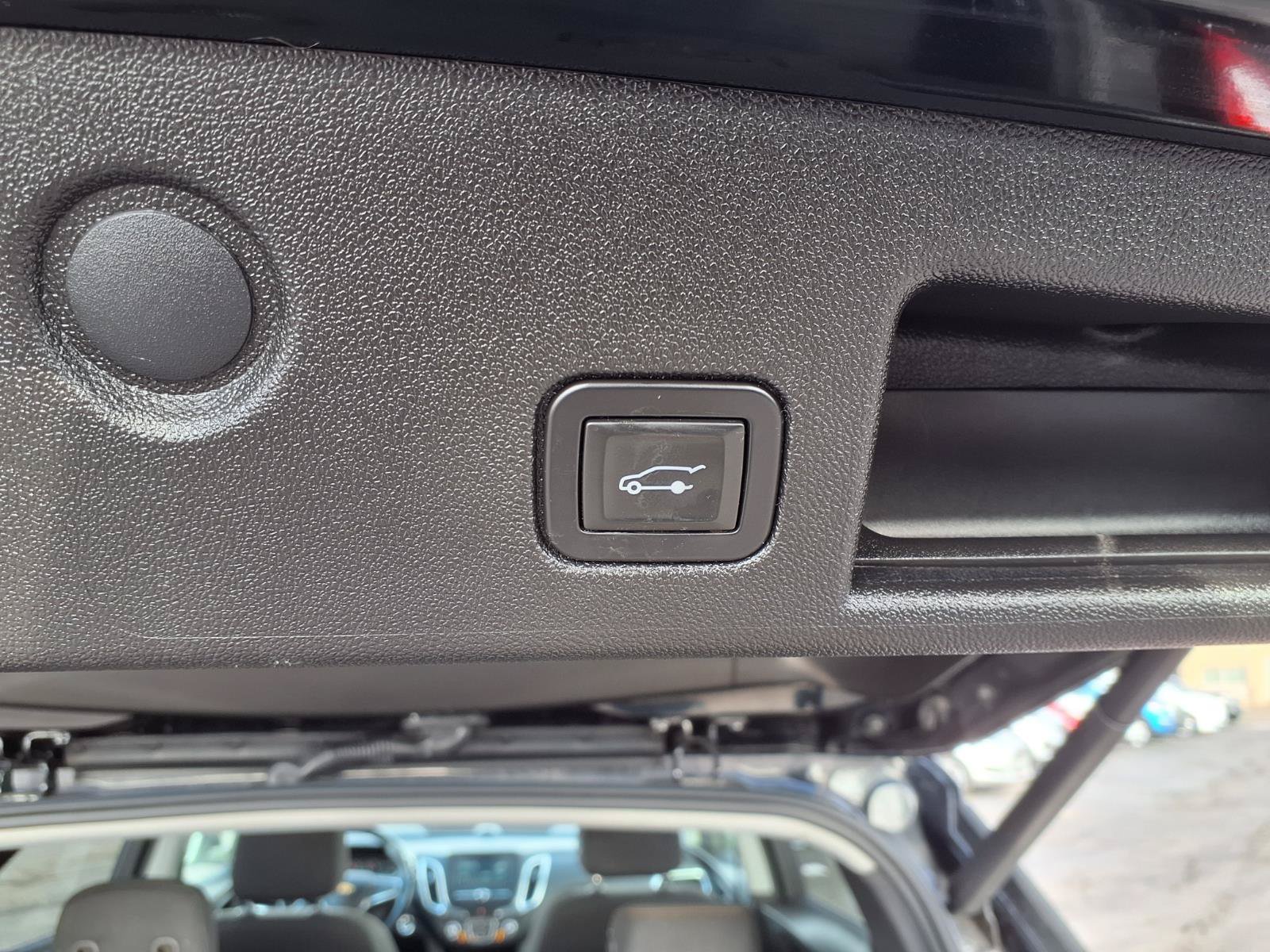Used 2018 Chevrolet Equinox LT AWD/4WD image 8