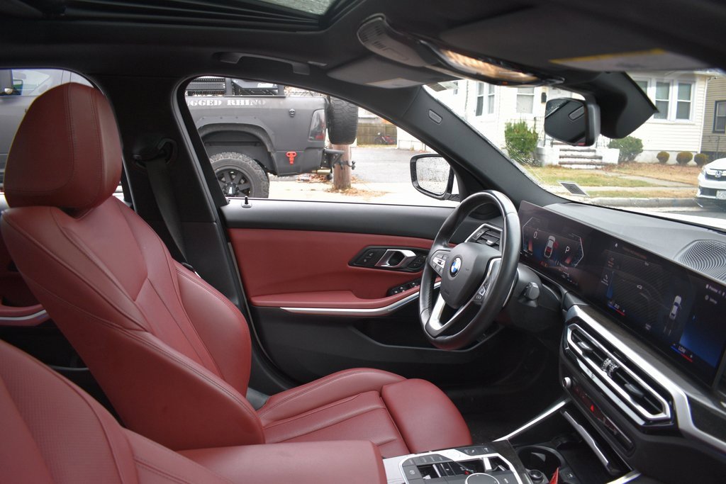 Used 2024 BMW 330i Sedan w/ Convenience Package image 21