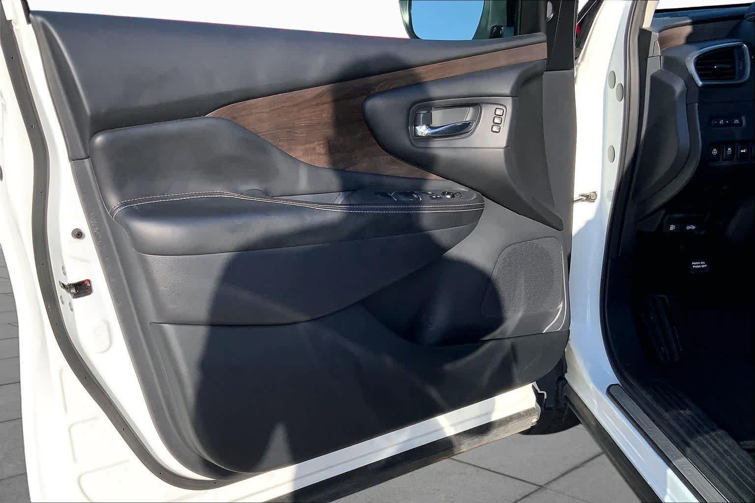 Used 2023 Nissan Murano Platinum w/ Cargo Package AWD/4WD image 22