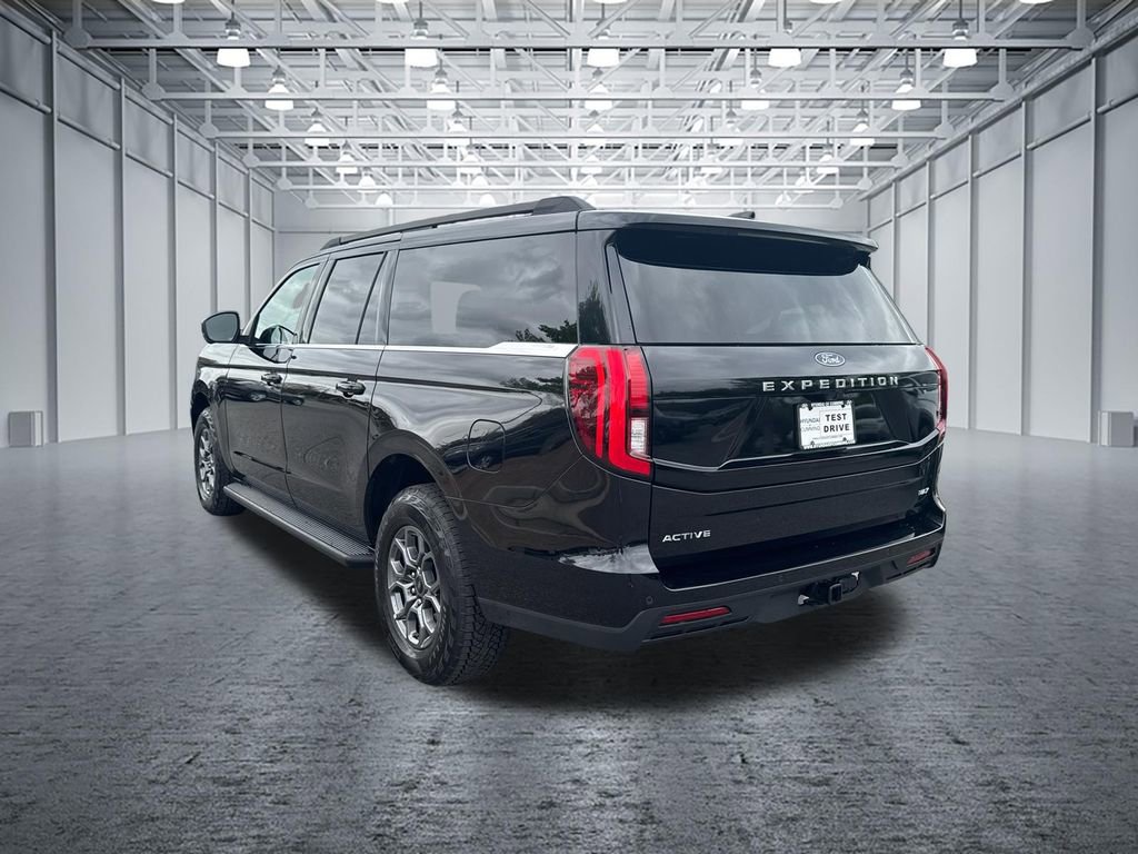 Used 2025 Ford Expedition Max Active AWD/4WD image 5