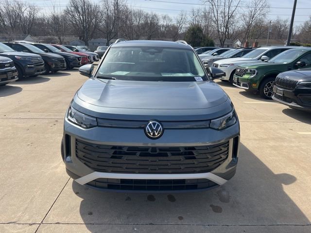 New 2026 Volkswagen Tiguan SE AWD/4WD image 2