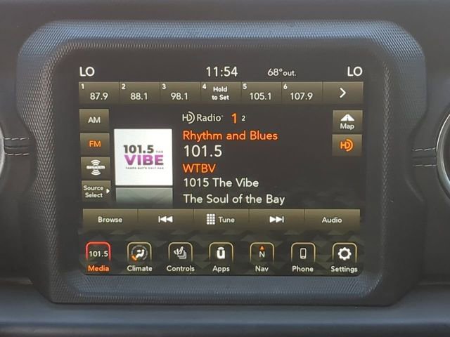 Used 2023 Jeep Wrangler Unlimited Sahara w/ Cold Weather Group image 20