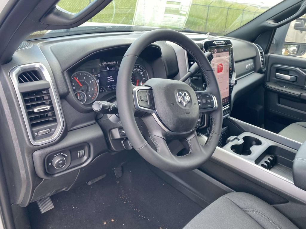 New 2026 RAM 3500 Big Horn AWD/4WD image 18