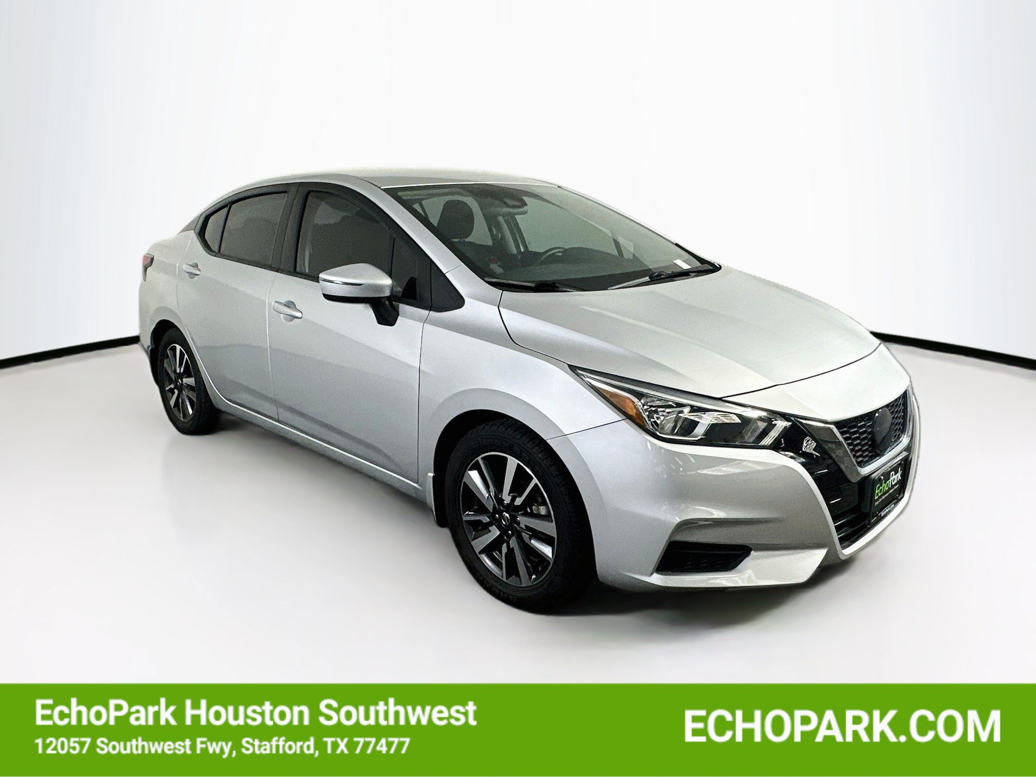 Used 2021 Nissan Versa SV FWD image 1