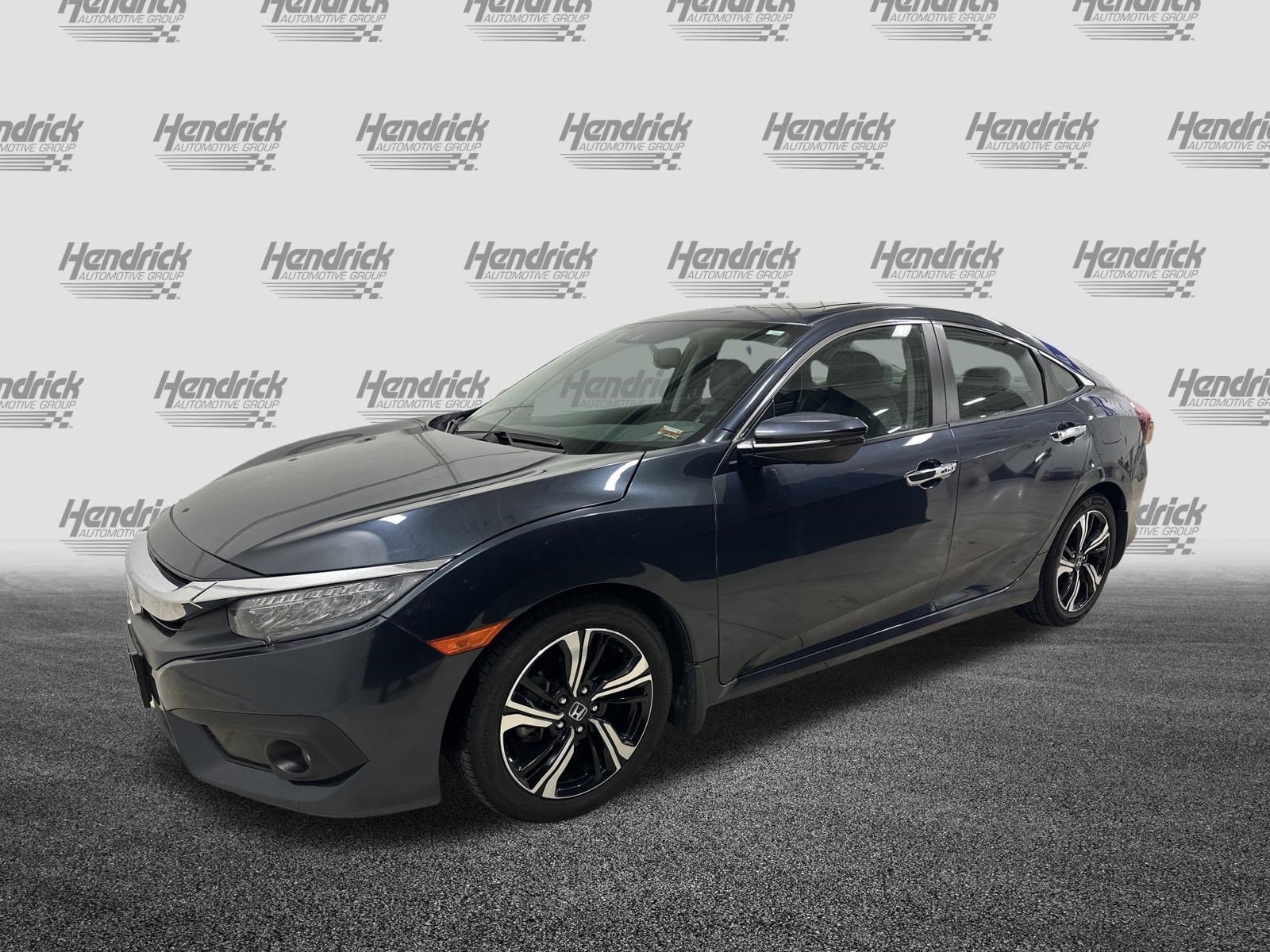 Used 2016 Honda Civic Touring image 5