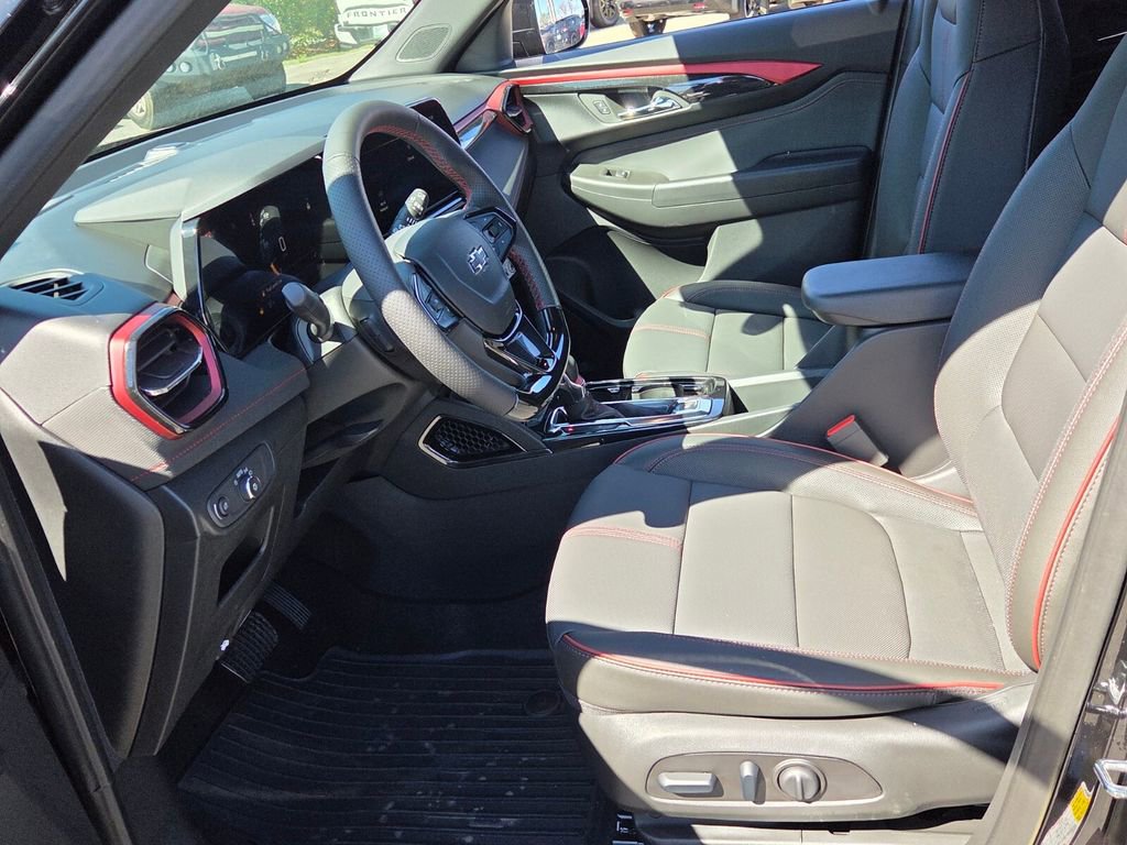 New 2026 Chevrolet TrailBlazer RS w/ Convenience Package image 3