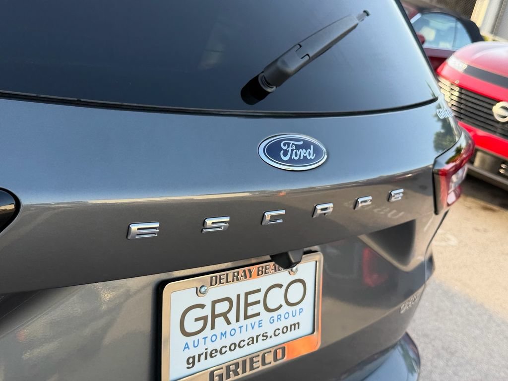 Used 2024 Ford Escape ST-Line w/ Tech Pack #1 FWD image 13
