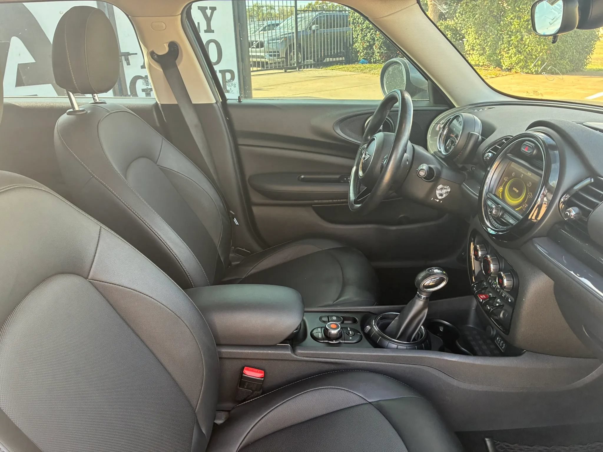 Used 2017 MINI Cooper Clubman ALL4 AWD/4WD image 22