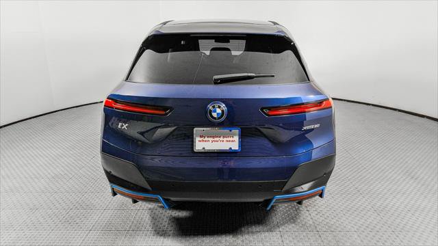 Used 2024 BMW iX xDrive50 w/ Luxury Package AWD/4WD image 7