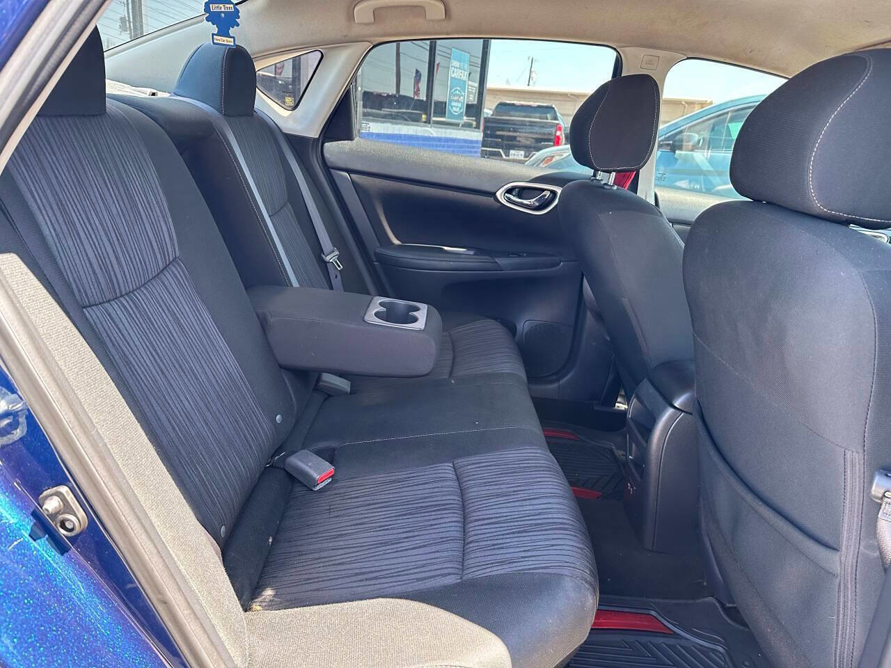 Used 2019 Nissan Sentra SV FWD image 17