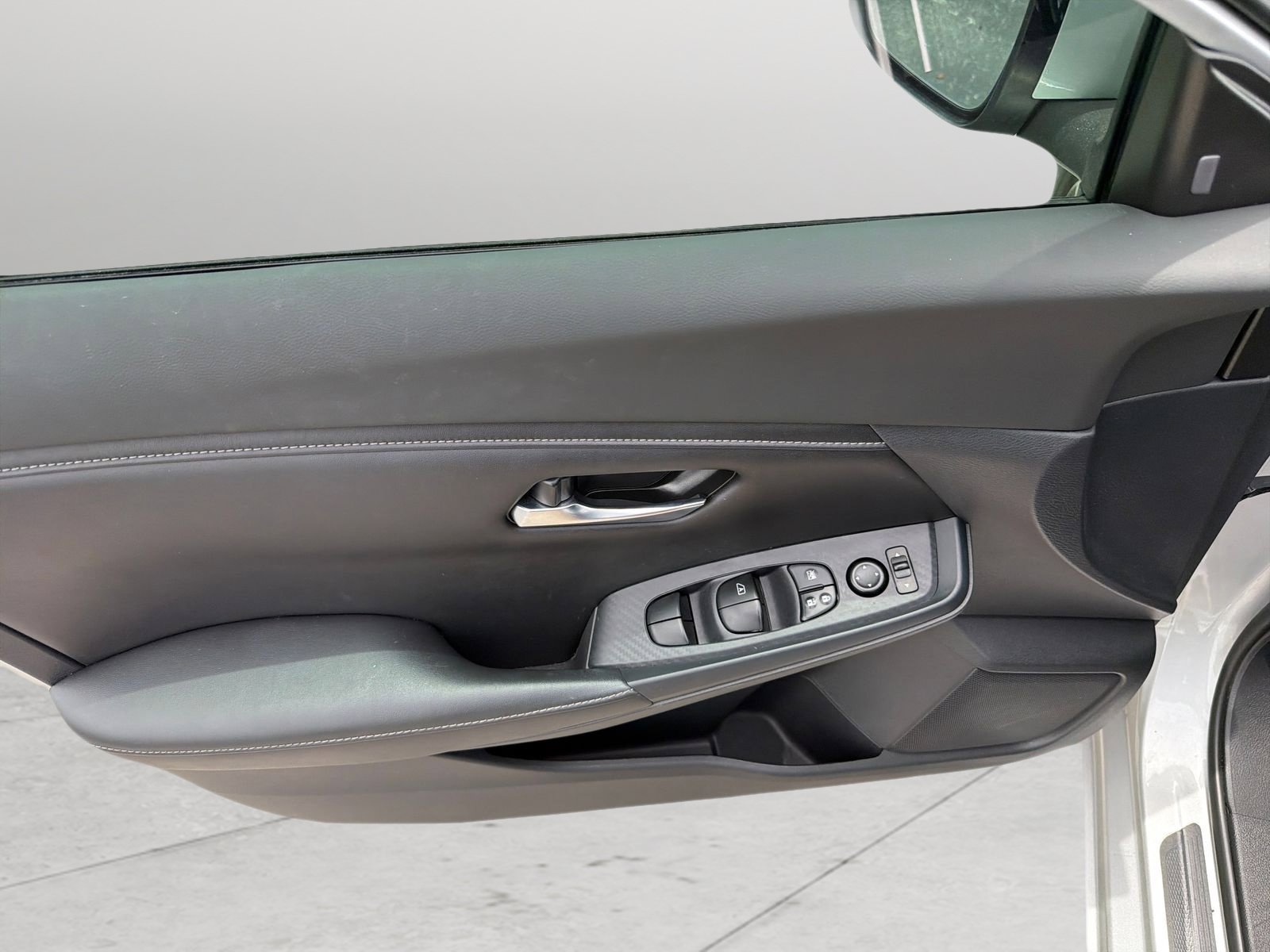 Certified 2021 Nissan Sentra SV FWD image 23