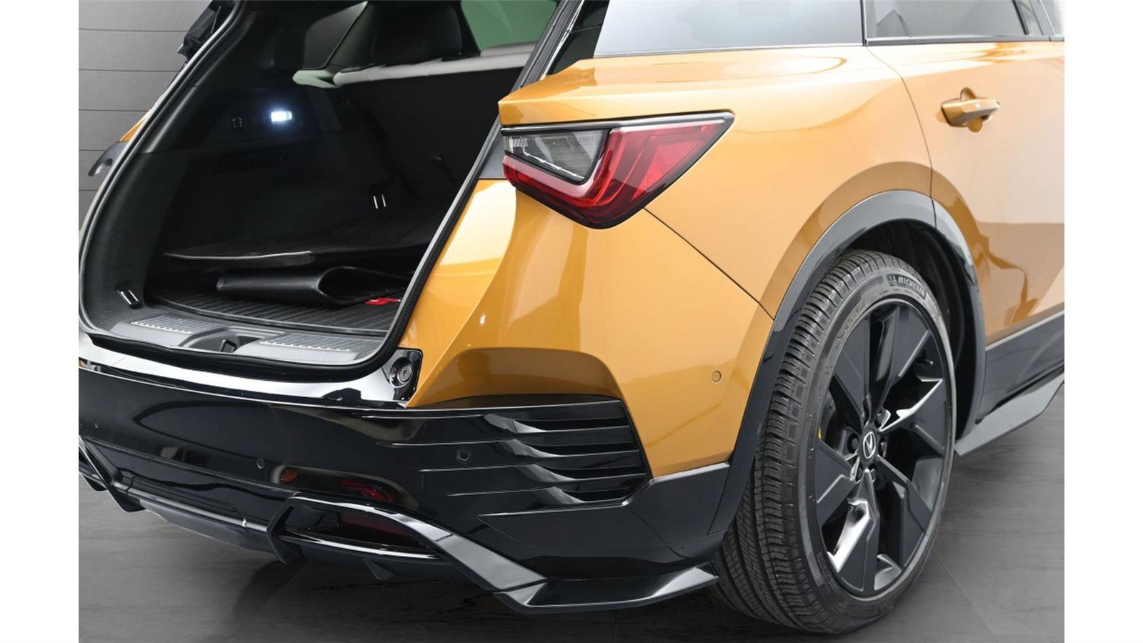 Certified 2024 Acura ZDX Type S image 20