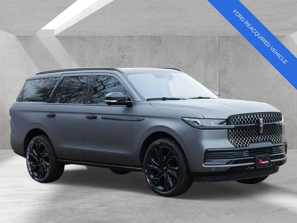 Used 2025 Lincoln Navigator Reserve AWD/4WD image 1