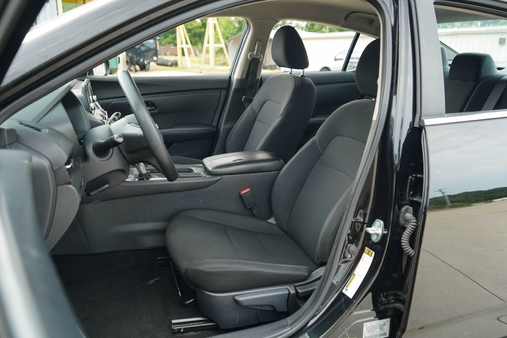 Used 2024 Nissan Sentra S FWD image 7