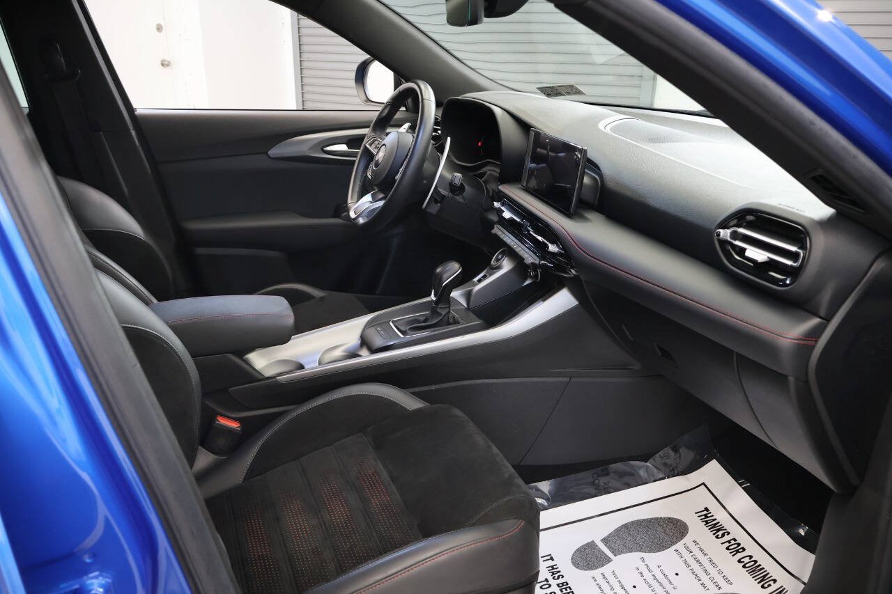 Used 2024 Dodge Hornet R/T Plus AWD/4WD image 17