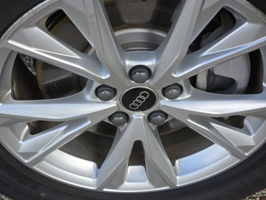 Used 2025 Audi Q3 2.0T Premium AWD/4WD image 13