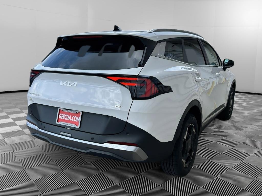 New 2026 Kia Sportage EX AWD/4WD image 4