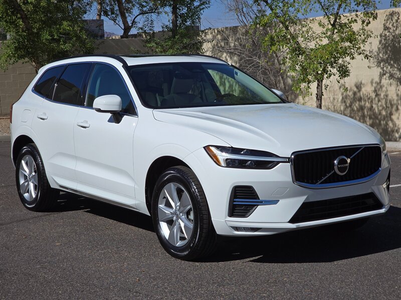 Used 2022 Volvo XC60 B5 Momentum AWD/4WD image 2