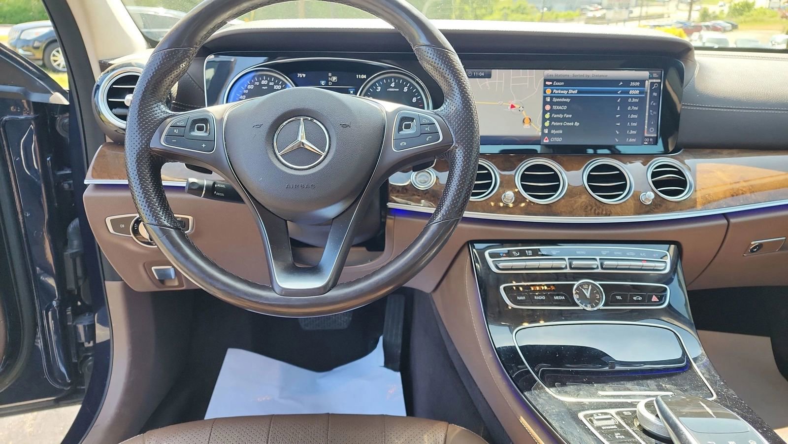 Used 2018 Mercedes-Benz E 300 E 300 4MATIC Sedan 4D image 10