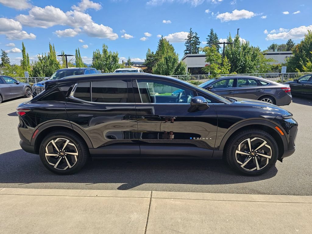 Used 2026 Chevrolet Equinox EV LT AWD/4WD image 6