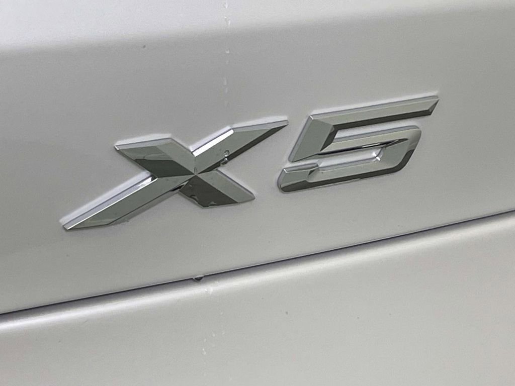 New 2026 BMW X5 xDrive50e AWD/4WD image 10