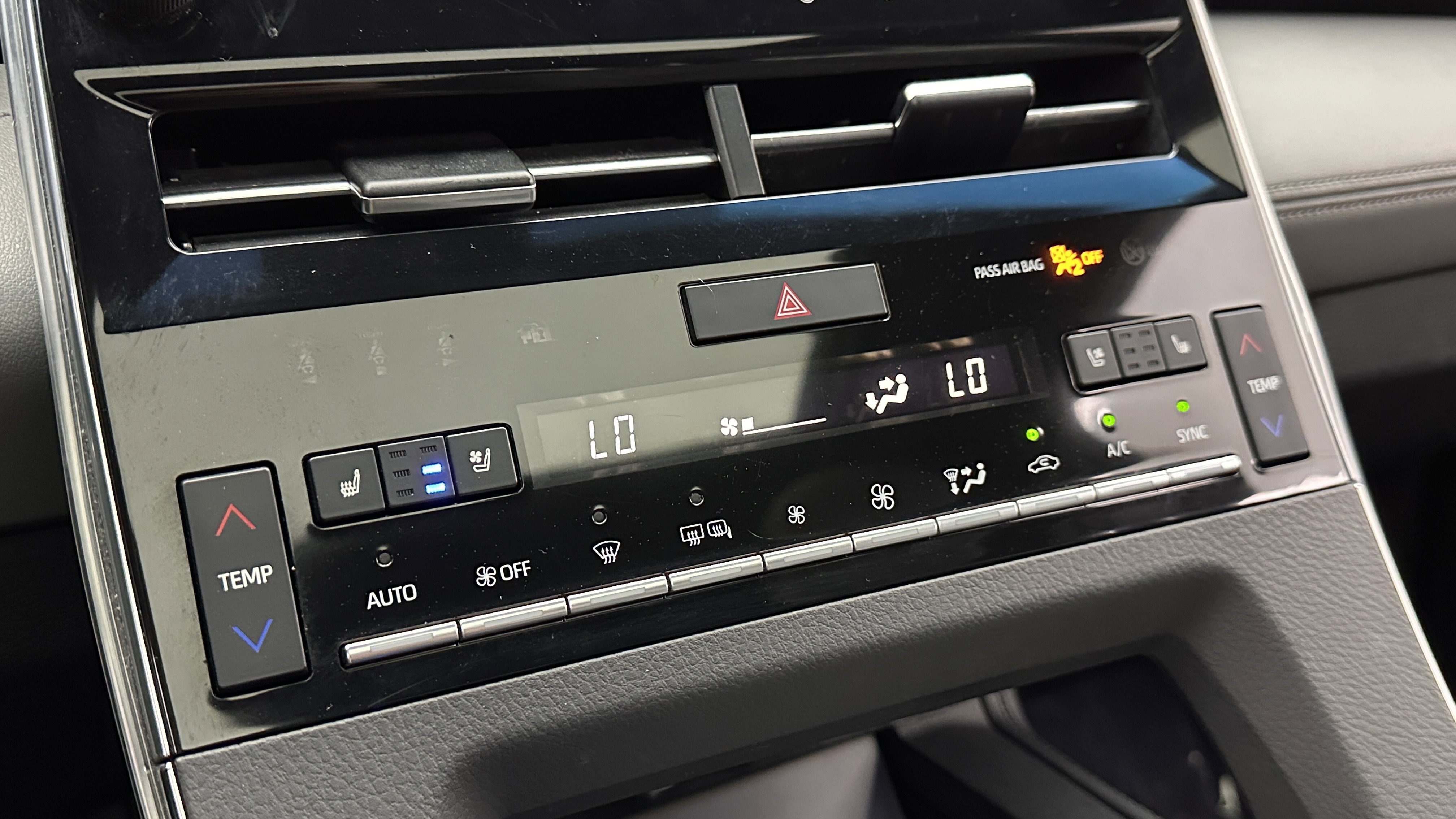 Used 2019 Toyota Avalon Limited w/ All Weather Liner Package image 25