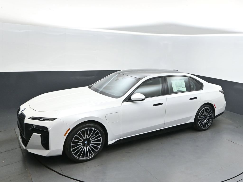 New 2026 BMW 750e xDrive image 12