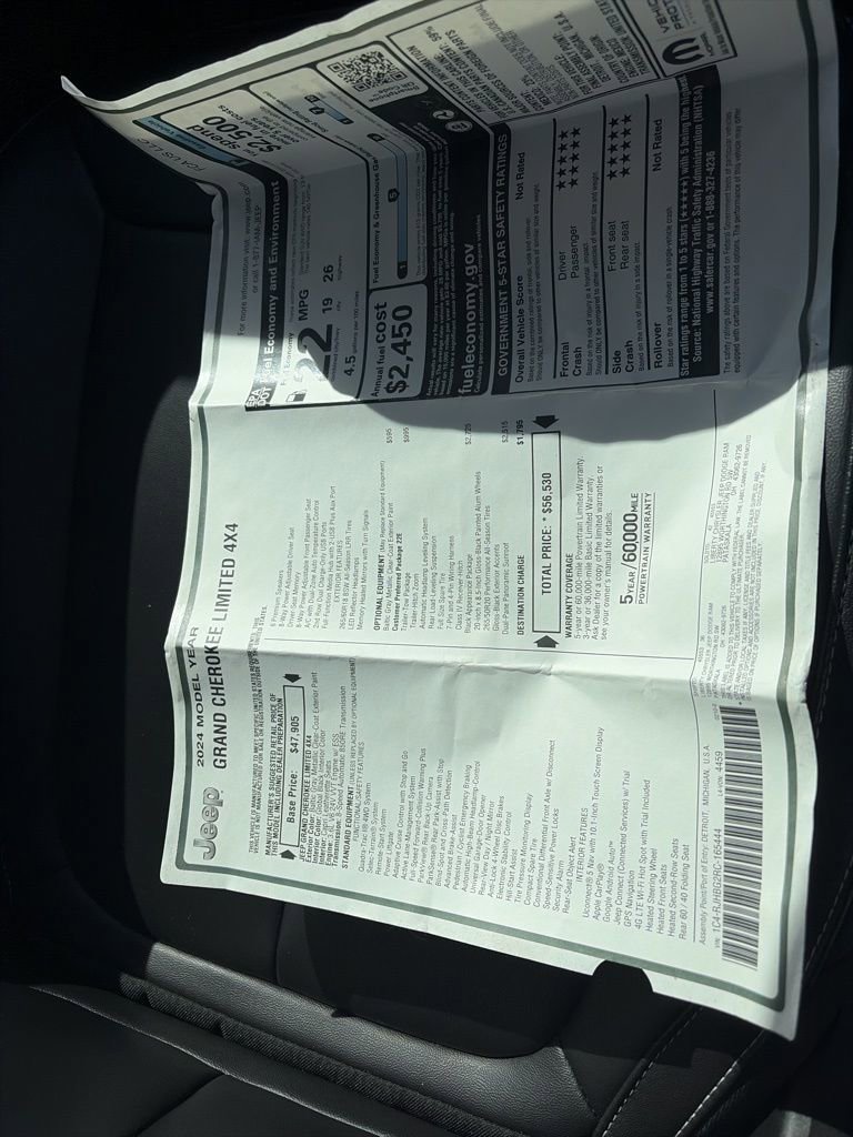 Used 2024 Jeep Grand Cherokee Limited w/ Black Appearance Package image 23