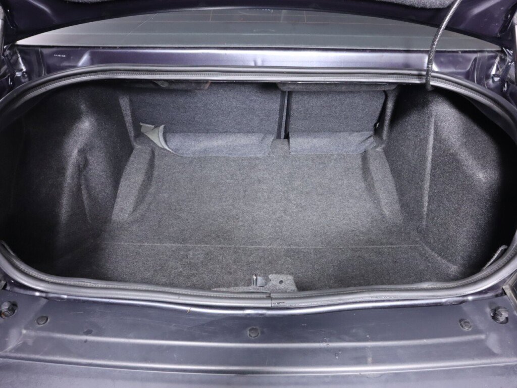 Used 2018 Dodge Challenger SXT image 30