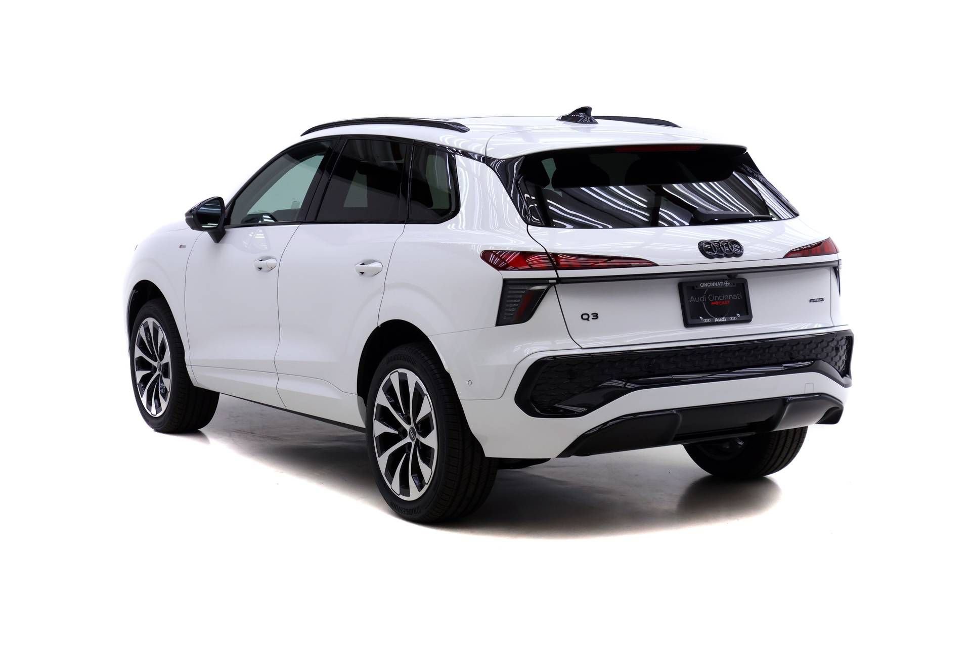 New 2026 Audi Q3 quattro 2.0T AWD/4WD image 5