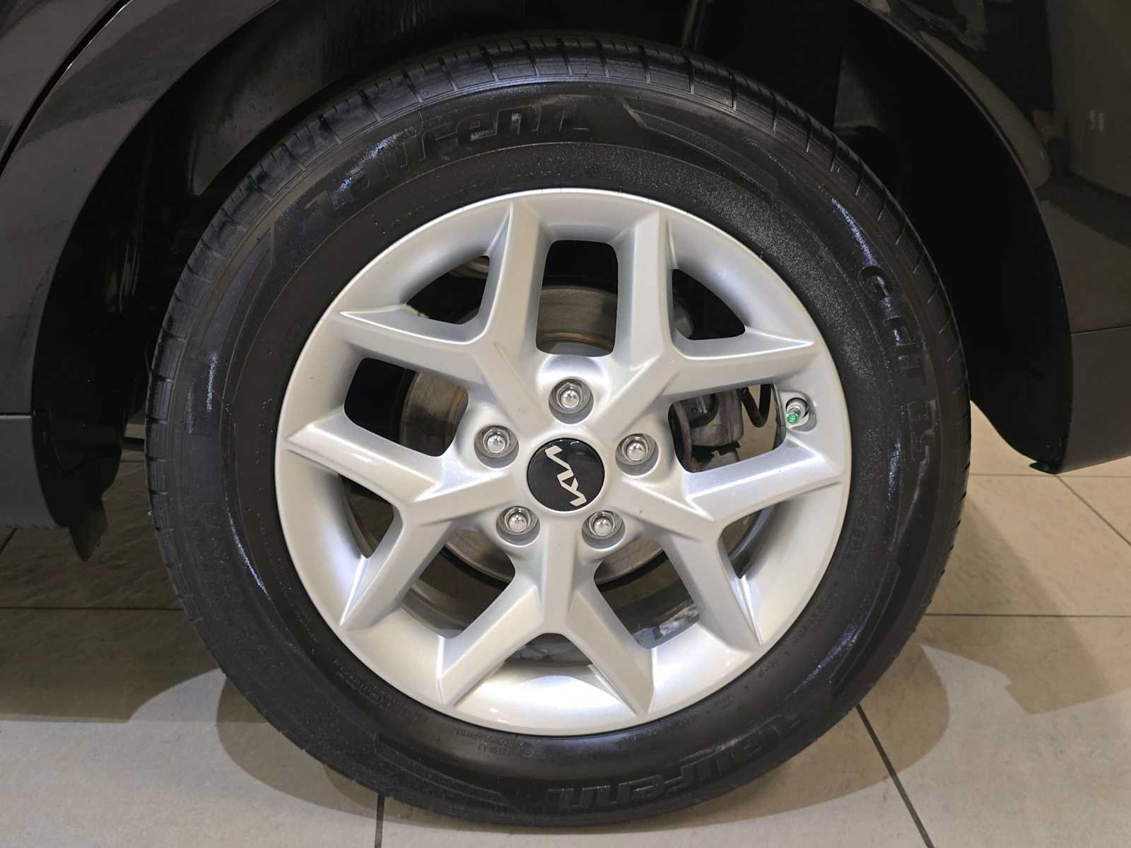 Used 2023 Kia Soul LX w/ LX Technology Package FWD image 8