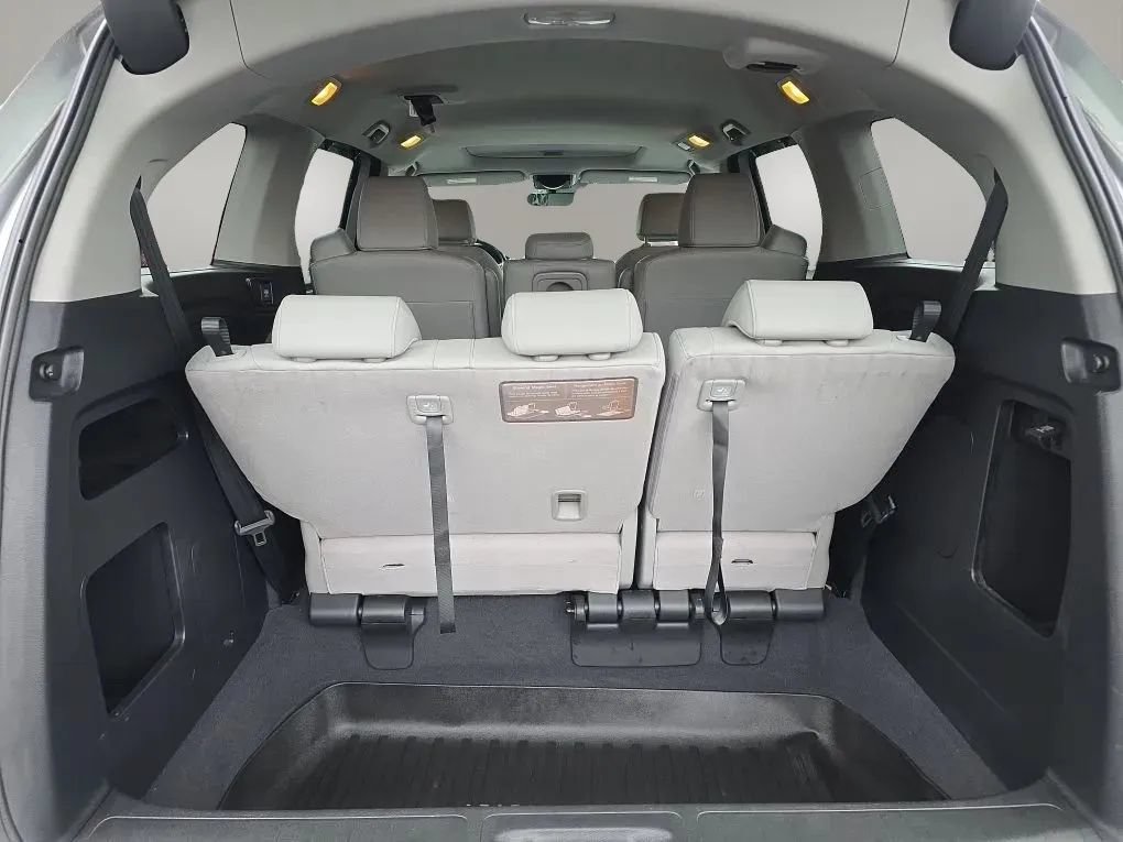 Used 2018 Honda Odyssey EX-L image 11