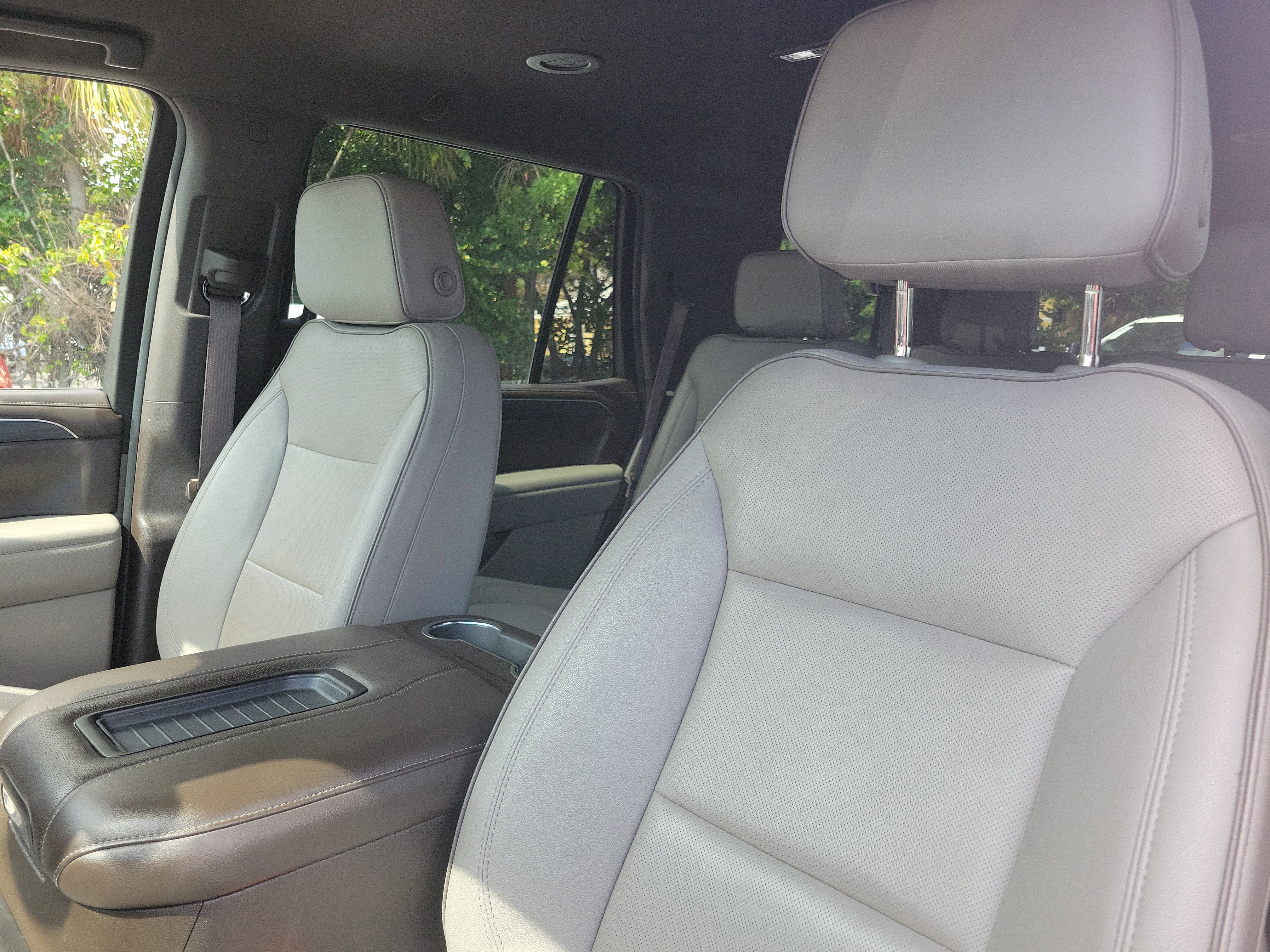 Used 2023 GMC Yukon SLT image 24