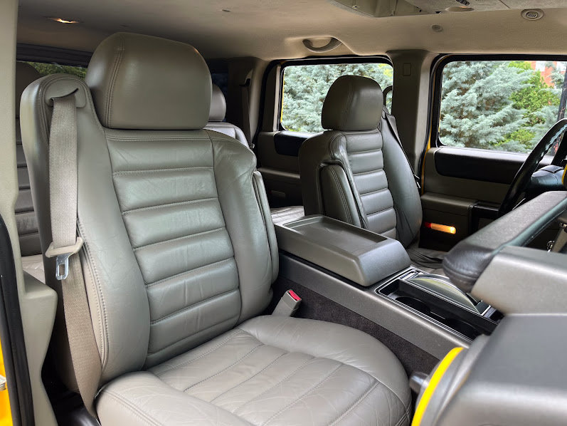 Used 2004 HUMMER H2 w/ Preferred Equipment Group AWD/4WD image 38