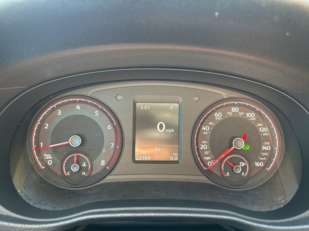 Used 2022 Volkswagen Passat 2.0T image 25