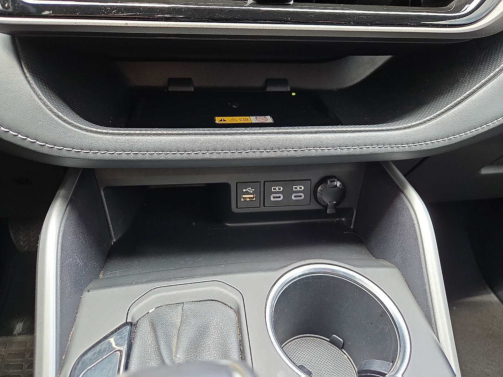 Used 2023 Toyota Highlander XLE AWD/4WD image 17