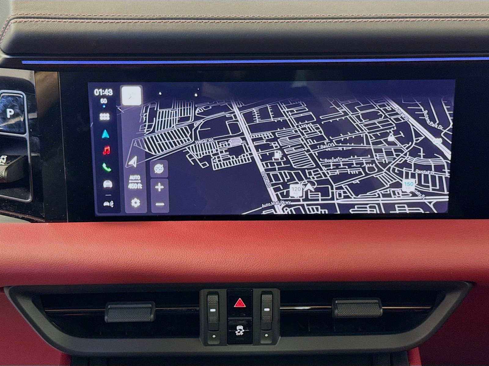 Certified 2025 Porsche Macan 4S Electric AWD/4WD image 16