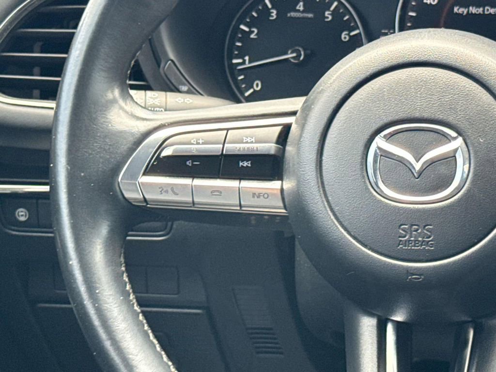Used 2019 MAZDA MAZDA3 Hatchback FWD image 15