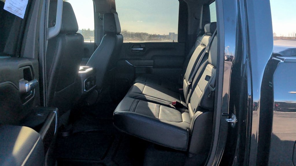 Used 2023 GMC Sierra 2500 Denali w/ Denali Ultimate Package image 10