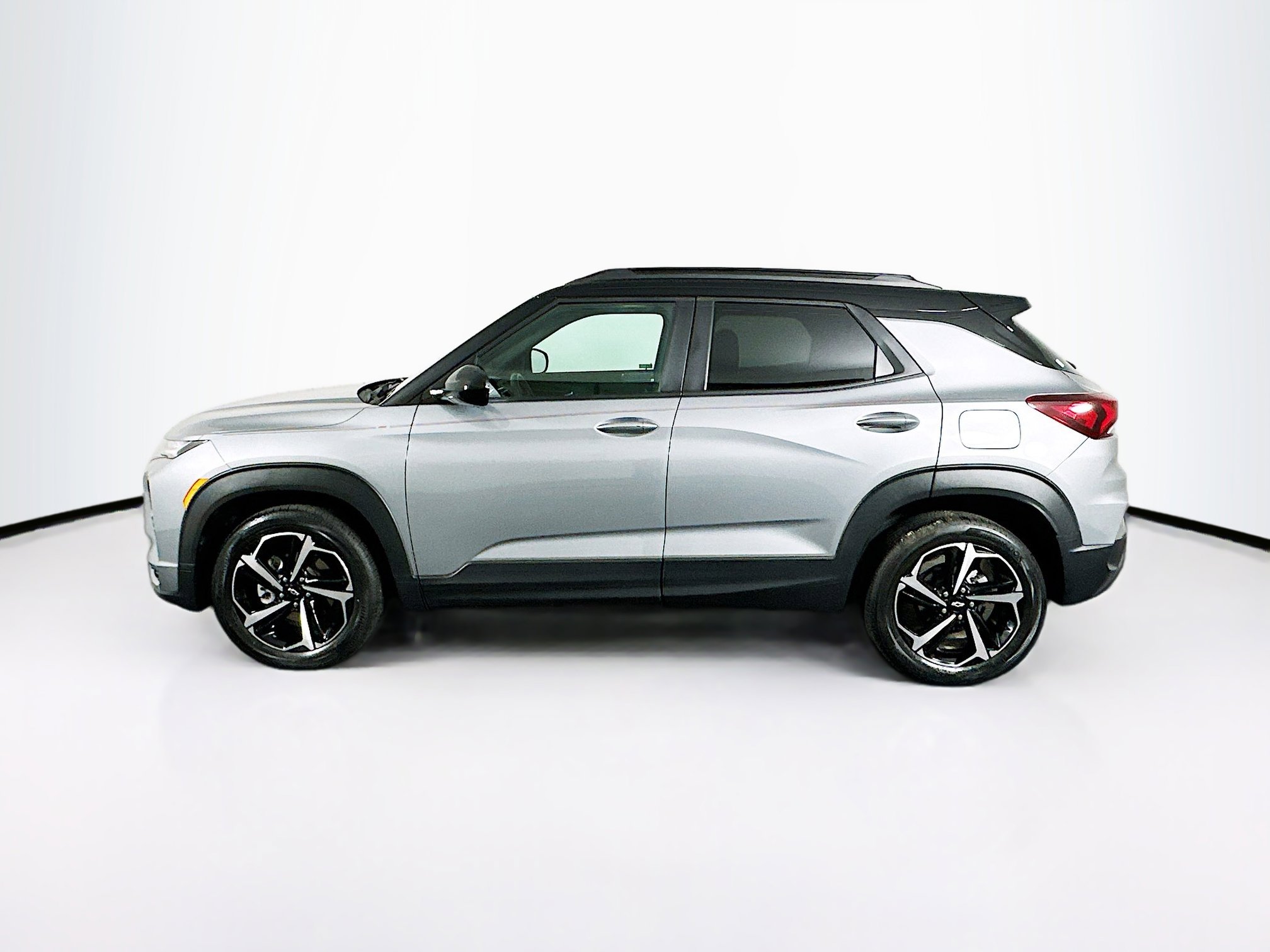 Used 2023 Chevrolet TrailBlazer RS w/ Convenience Package image 4