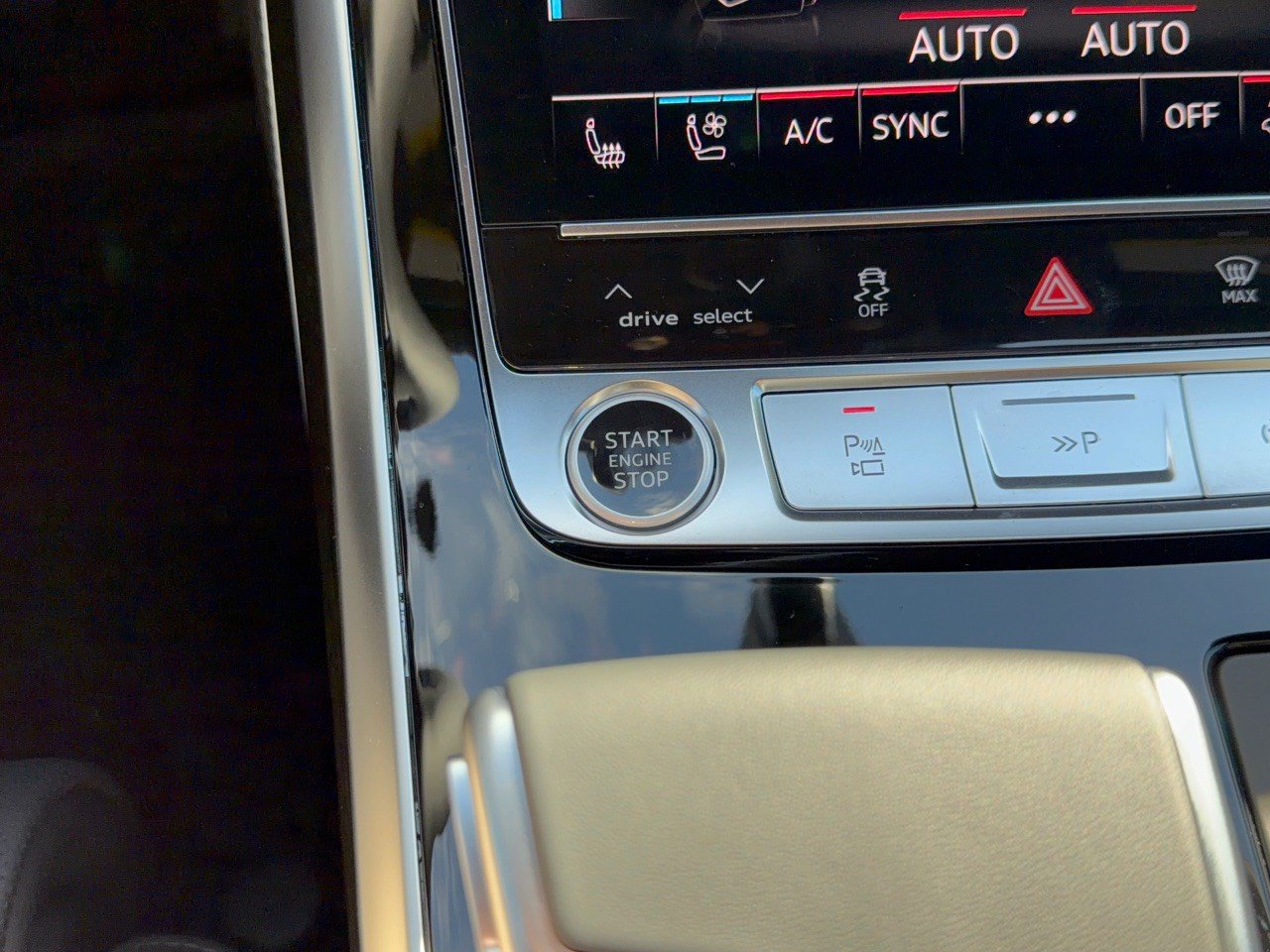 New 2027 Audi Q8 Prestige AWD/4WD image 20
