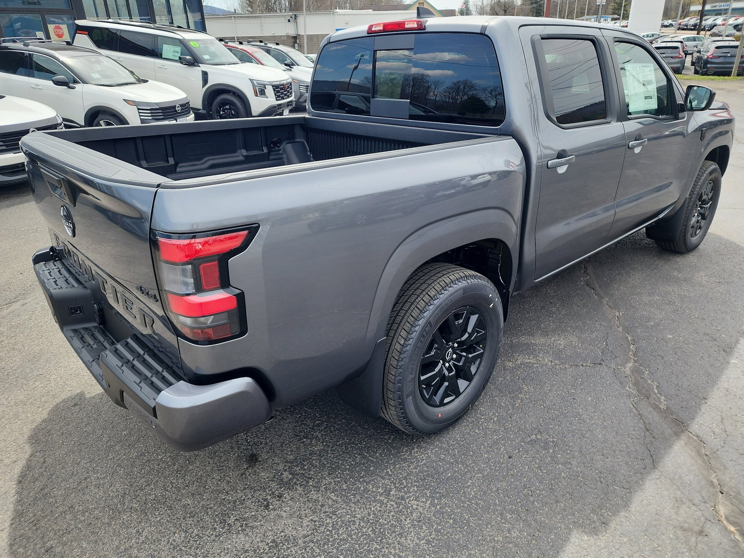 New 2026 Nissan Frontier SV image 8