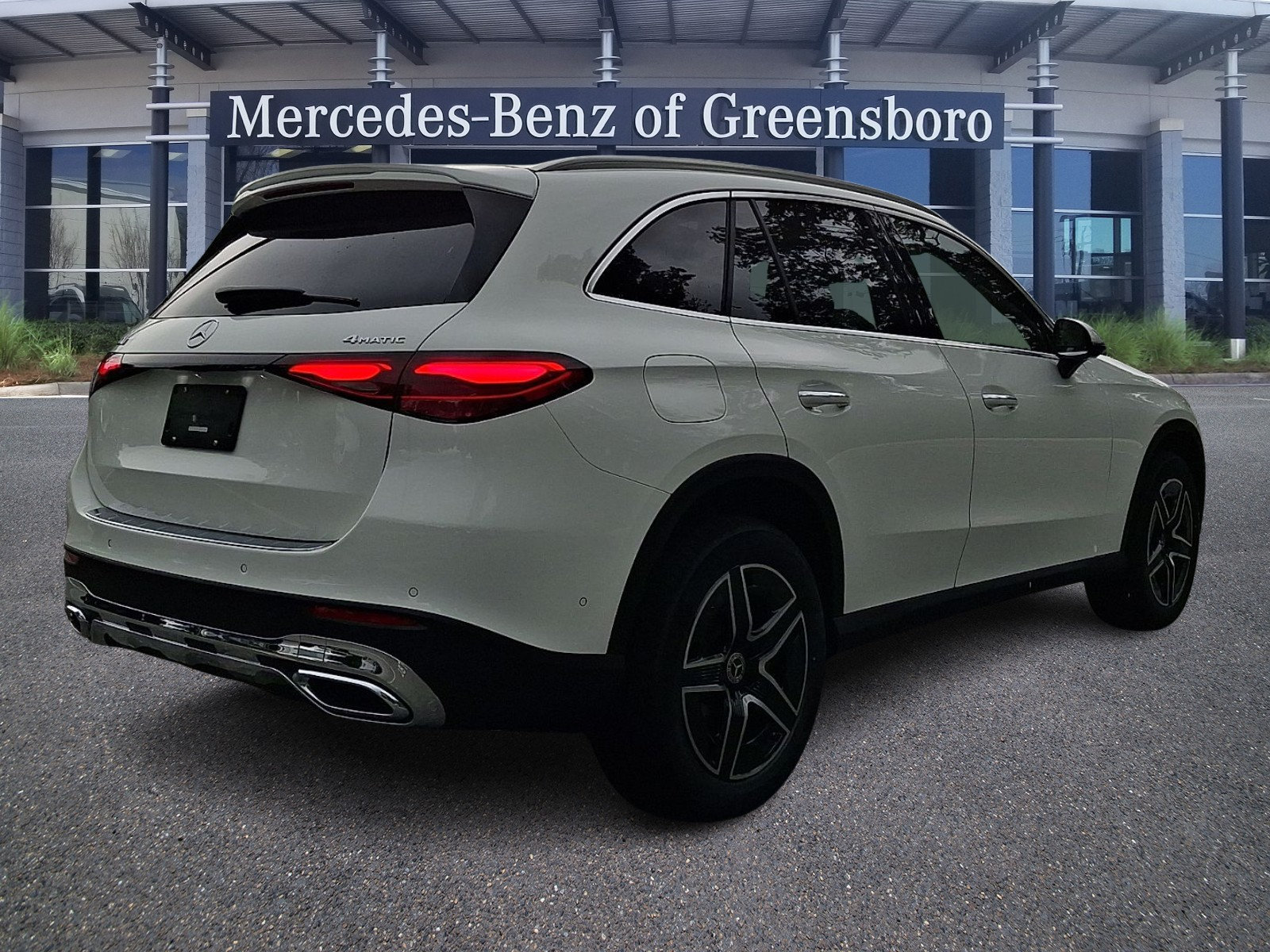 New 2026 Mercedes-Benz GLC 300 4MATIC image 4